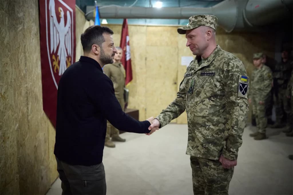 Ukraine President Volodymyr Zelenskyy with Major General Mykhailo Drapatyi